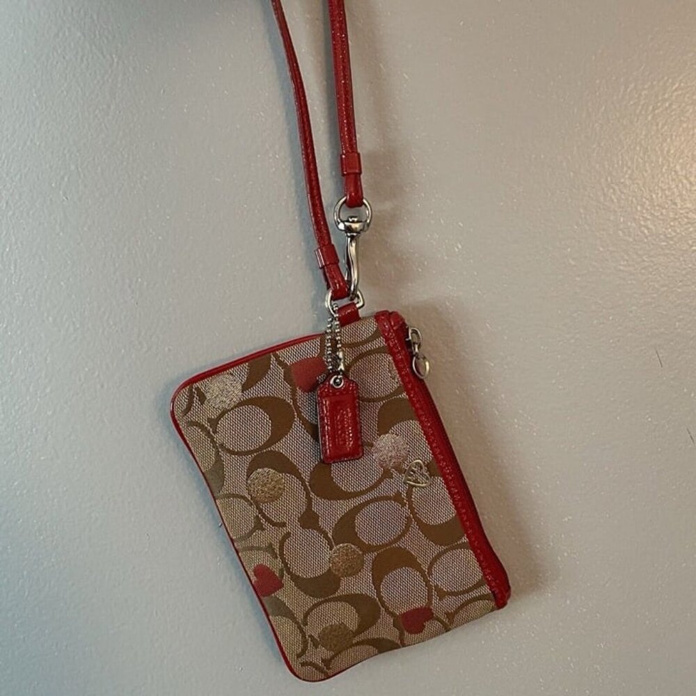 COACH Khaki Signature Red Heart Dot Accent Zip Wristlet